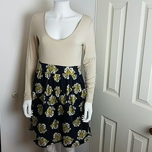 Emmelee Anthropologie Dress Medium Floral Amazing